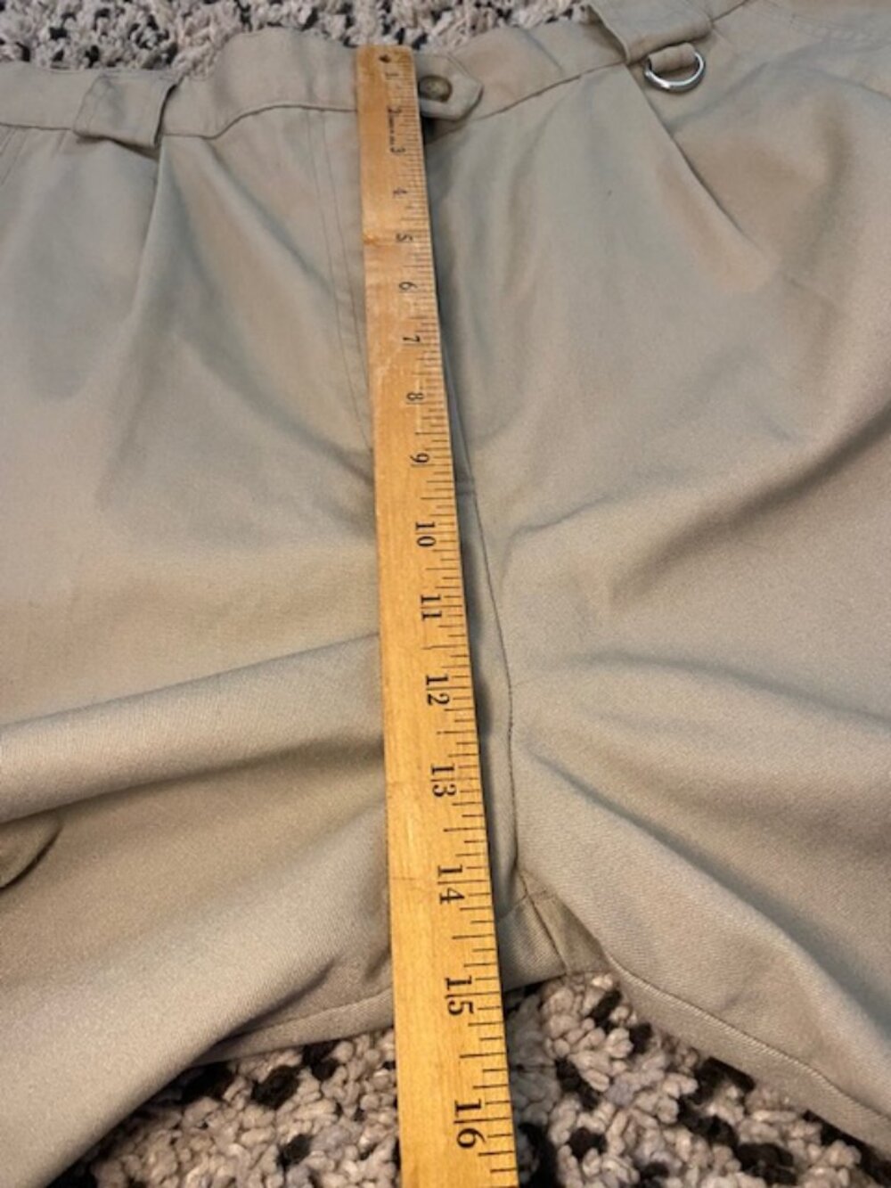 Tilley Endurables Chino Shorts Size 16 Button roll Hem Excellent Condition - Picture 15 of 16